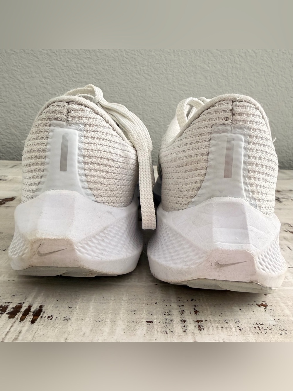 Nike Downshifter 13 Women’s Running Shoes White Gray Sneakers Size 5 DV3854-101 - Picture 5 of 13